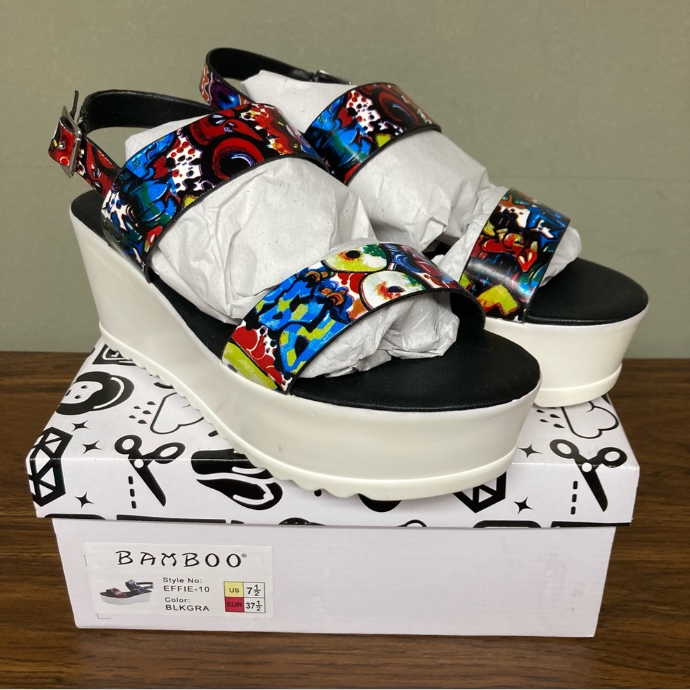 4/$20 BAMBOO Black and White Platform Shoes